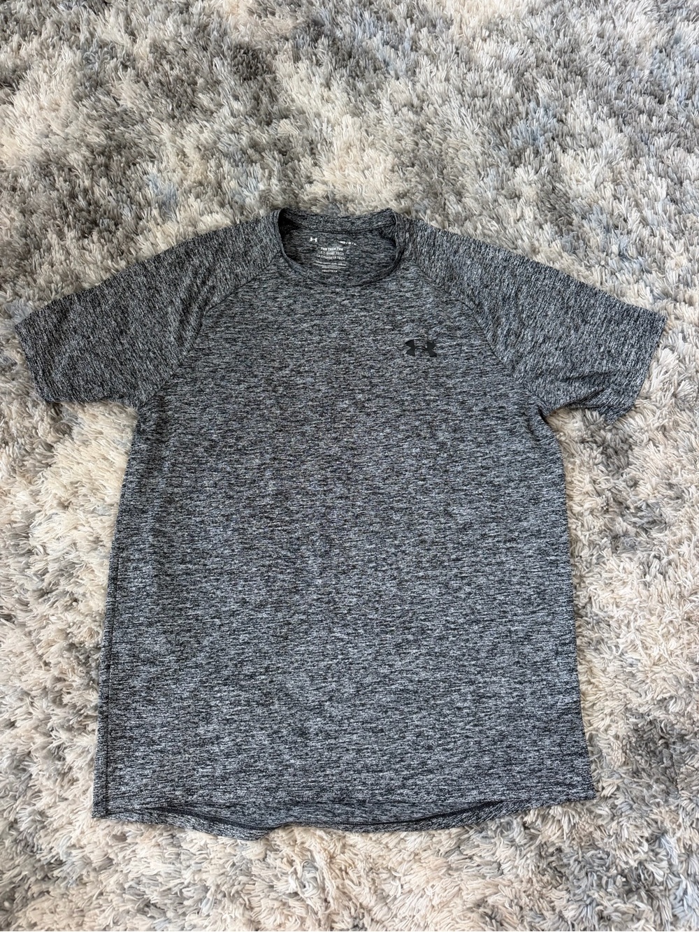 Under Armour Men's Short Sleeve Heathered Charcoal Performance Tee